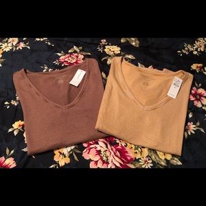 Lot of 2 American Eagle Womens Shirts M